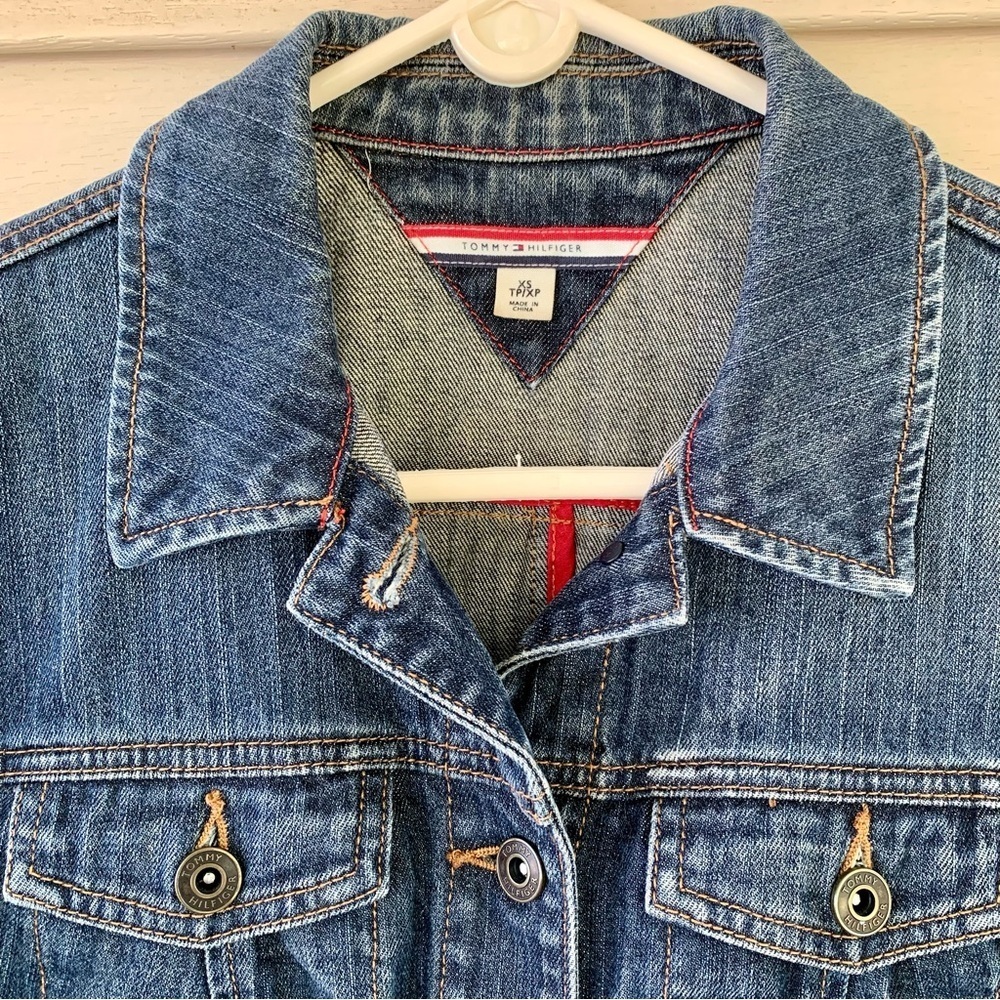 Tommy Hilfiger Dark Wash jean denim jacket women's size XS EUC - Picture 4 of 7